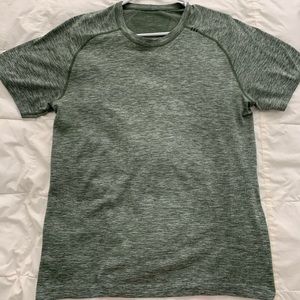 Lululemon Metal Vent Tech Shirt Medium
